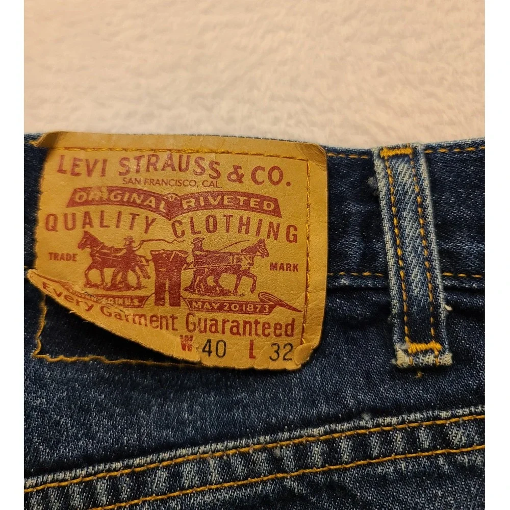 Levis 505 Regular Straight Leg Jeans Men's 40x32 Blue Indigo Denim Distressed